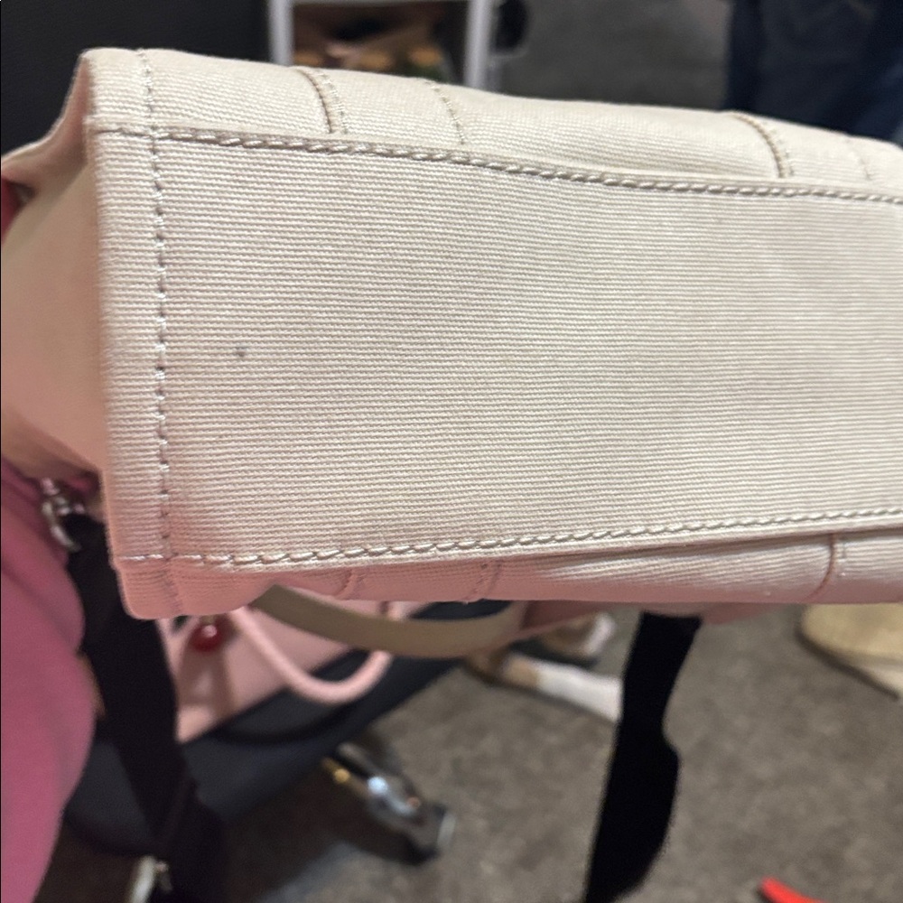Marc Jacobs Tan Tote Bag with Black Strap - Picture 3 of 3
